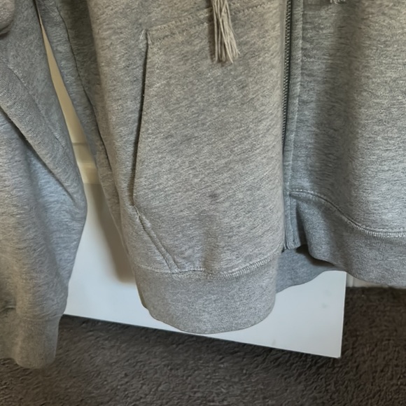 brandy melville christy hoodie - Picture 2 of 2